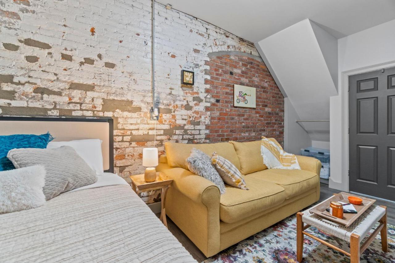 The 418. An 1866 Build With Modern Comforts Форт Уэйн Экстерьер фото
